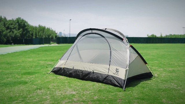 Qunature 軽量 レインプルーフ テント ベージュ×ホワイト Qunature ソロテント 一人 二人 軽量 コンパクト 春夏 メッシュ ドーム