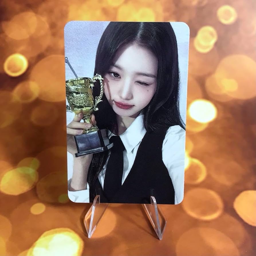 IVE SCOUT FCトレカ ウォニョン 1日目 IVE MINEウォニョン 1日目 2/7大阪 2/8会場限定特典 トレカ 2枚