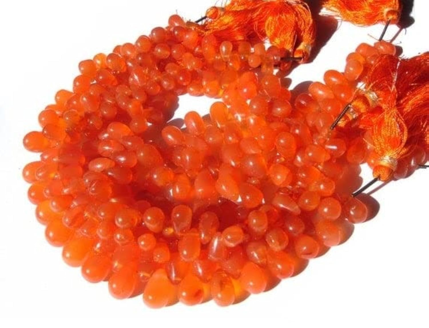 Carnelian naturelle goutte orange en perles pour créer des bijoux bohèmes d'été ensoleillés