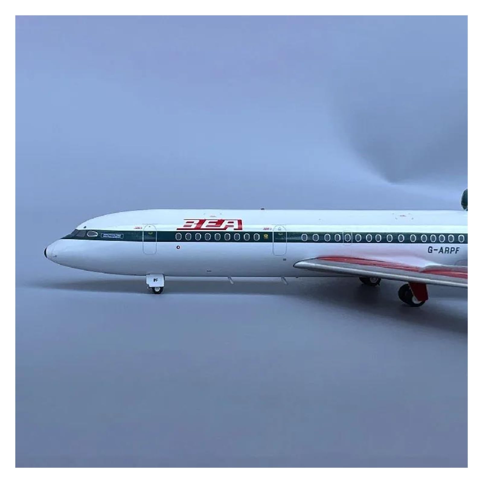 HHRFCS Vintage Classics samolot w skali 1:200 HS-121 G-ARPF Diecasts Model samolotu metalowe miniatury Aviacion zabawki dla chłopców