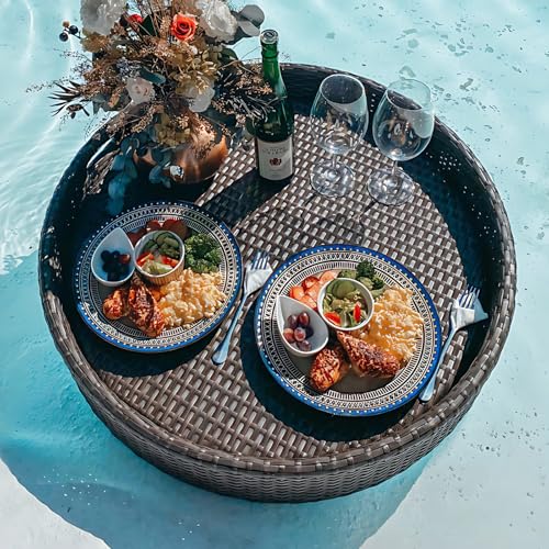 Vassoio da portata galleggiante in rattan per piscina idromassaggio e spiaggia, perfetto per bevande, brunch e feste estive, ideale per rilassarsi all'aperto e utilizzare le sorgenti termali