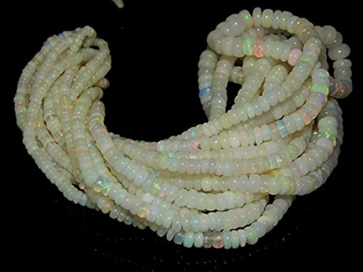 LKBEADS 6. Sznurek etiopski uczciwy opal gładkie koraliki rozmiar 3 x 8,3 mm około 40 cm