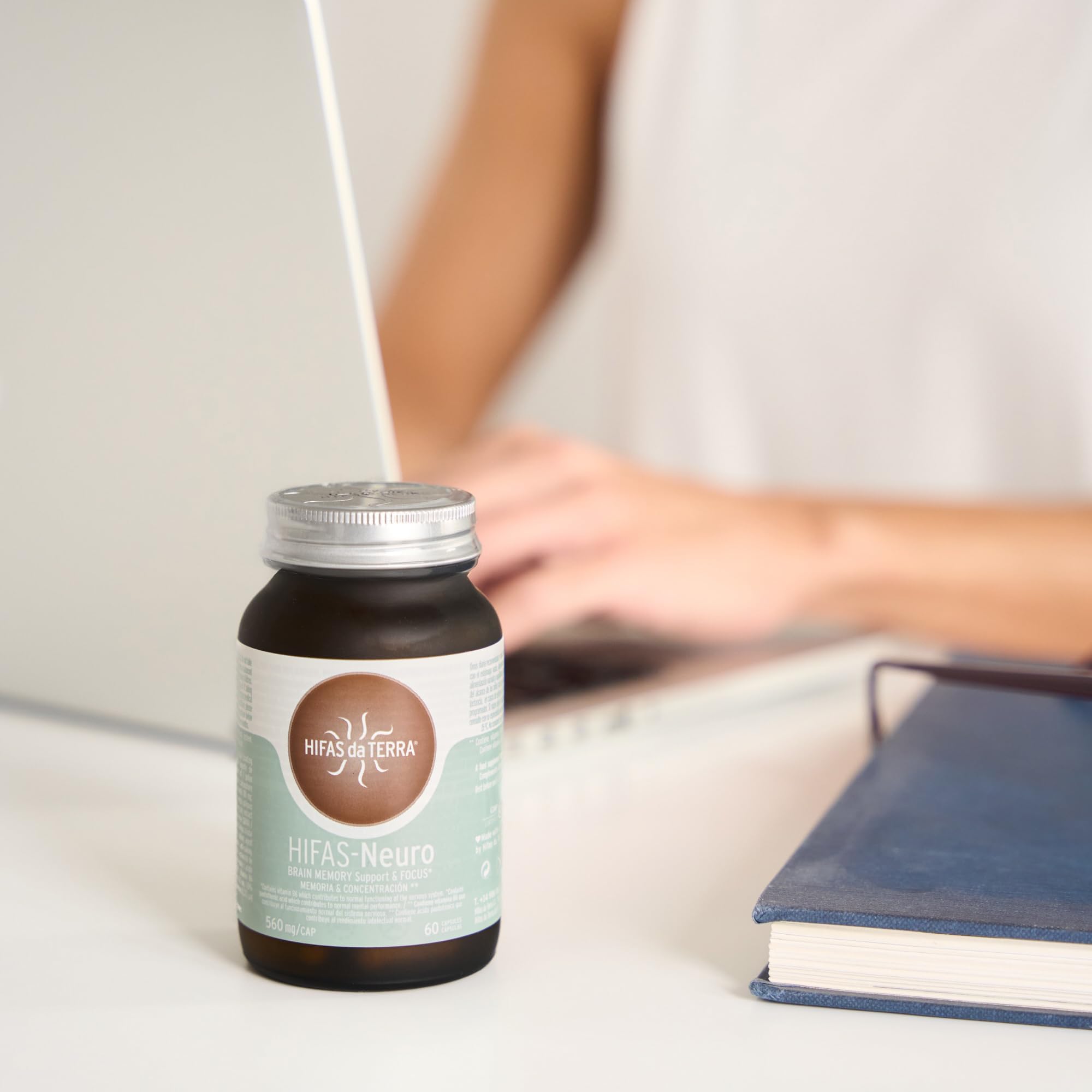 HIFAS DA TERRA - HIFAS-Neuro Suplemento para Memoria y Concentración con Extractos de Hongos Puros de Melena de León y Chaga, Vitaminas B6 y B12 - Apoya Cognición y Concentración - Refill 60 Cápsulas