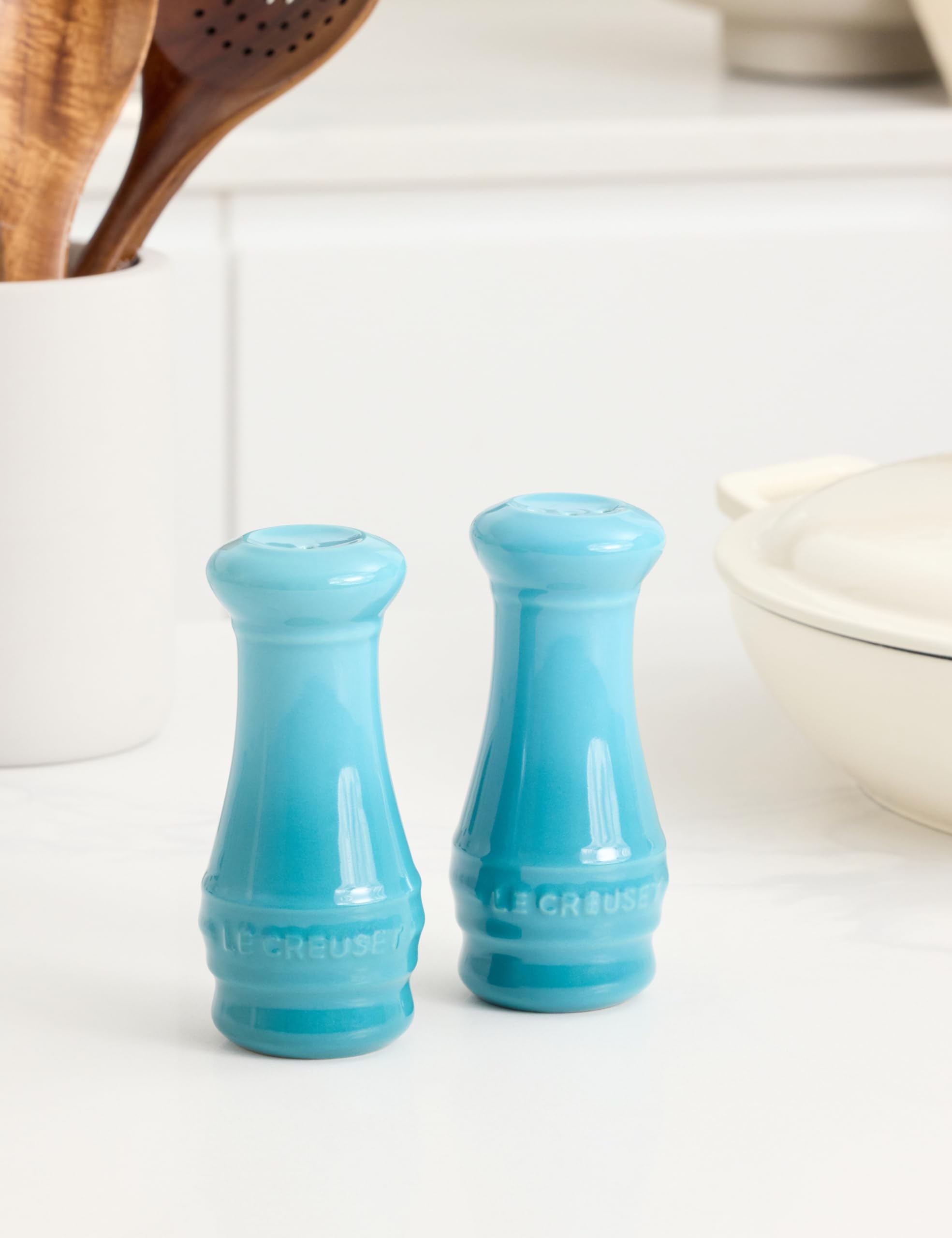 Le Creuset Salt and Pepper Shaker Kit 110 Ml Caribbean Blue