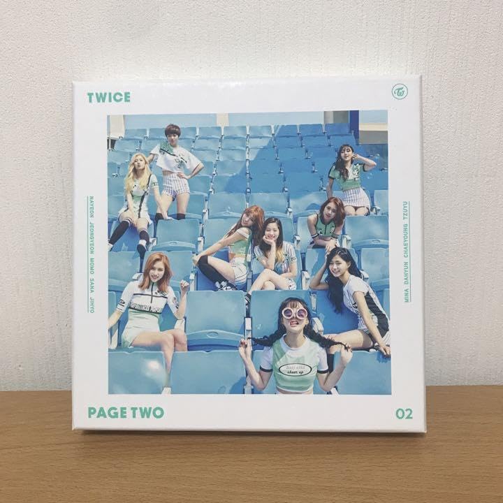 Amazon.co.jp: TWICE Page Two 2nd Mini Album : おもちゃ