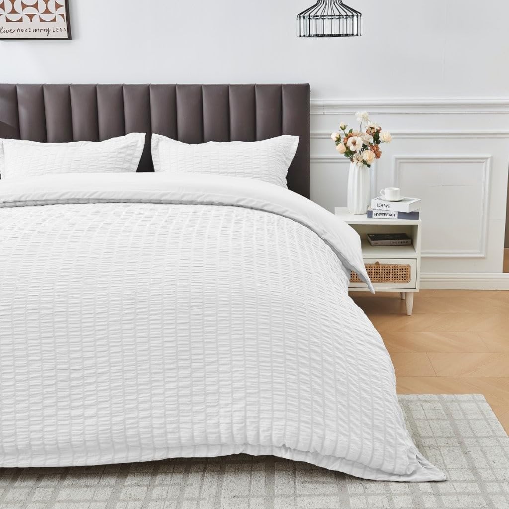 Lions White Seersucker Bedding - Double Bed Duvet Cover Set with Matching Pillowcase, Soft Microfiber Pinch Pleat Quilt Coverr with Button Closure, 200x200cm