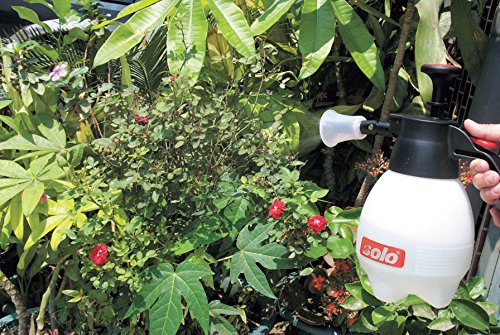 Solo 418 One-Hand Pressure Sprayer with Ergonomic Grip for Gardening, Fertilizing, Cleaning & General Use Spraying, 1 Liter - Thumbnail 3