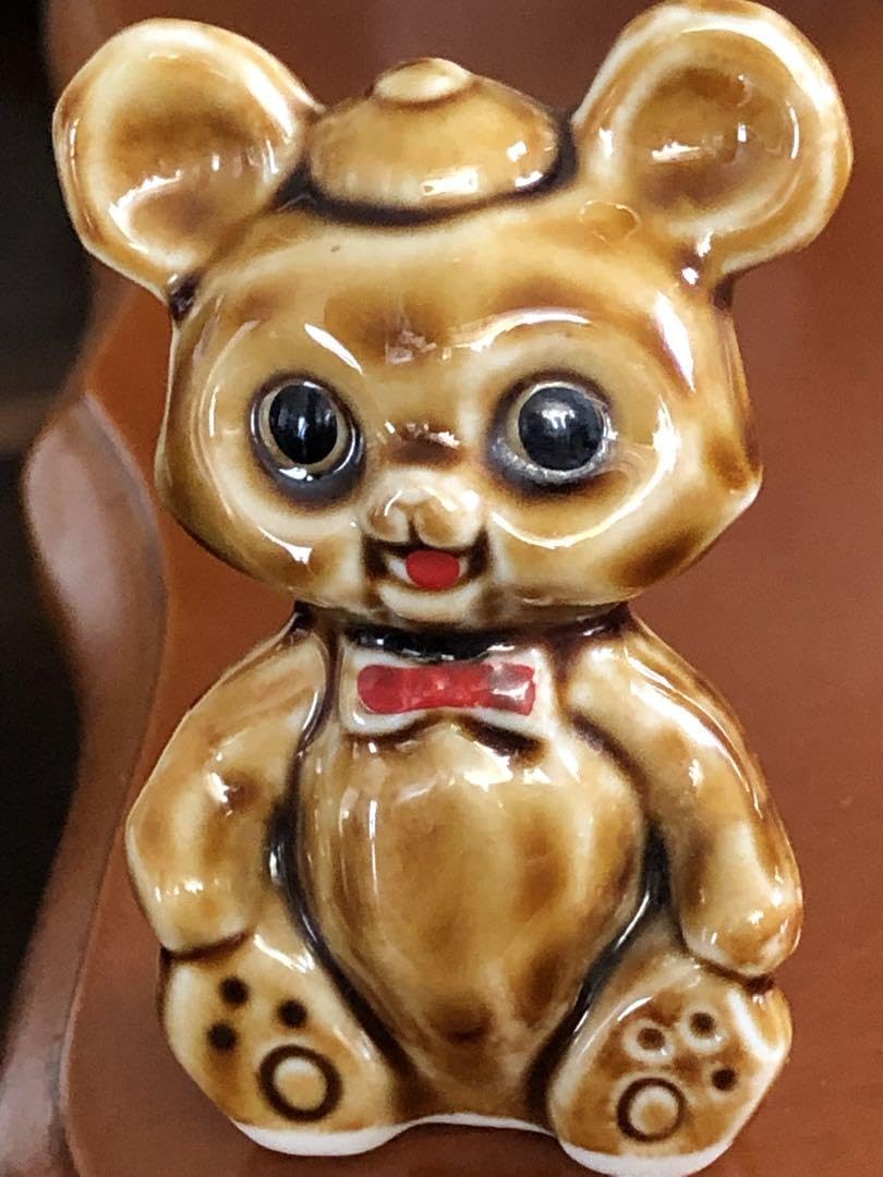 Vintage 陶器製 黒いクマの置物　昭和レトロ Amazon.co.jp: 昭和レトロビンテージ陶器製 くまの置物 : ホーム＆キッチン