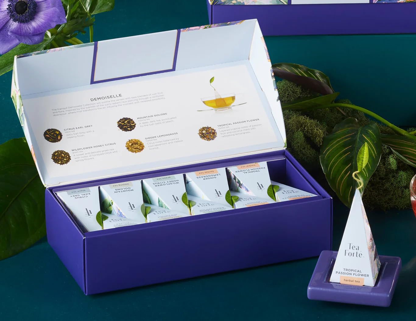 Tea Forte Demoiselle Premium Tea Petite Caja de Presentación, Juego de Regalo de Muestra de Té, 10 Unidades, Bolsas Infusoras Piramidales