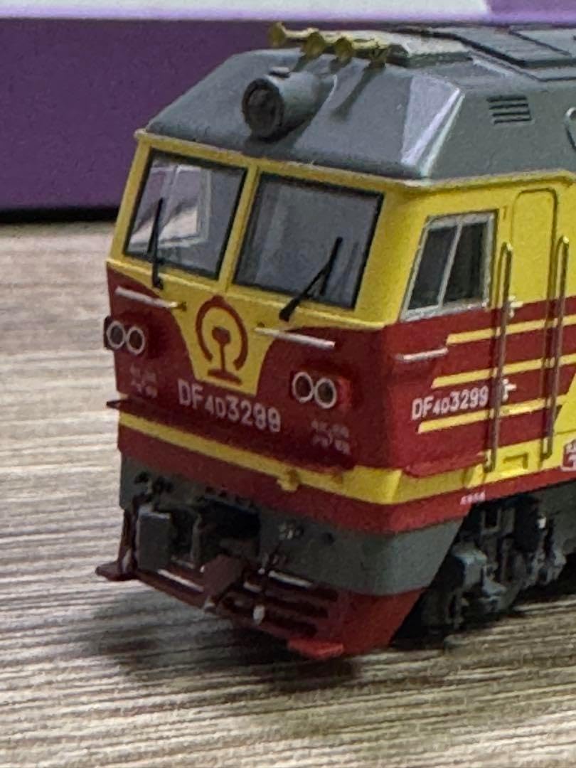 中国型Nゲージ DF4D-3299 ディーゼル機関車模型 中国型Nゲージ DF4D-3299