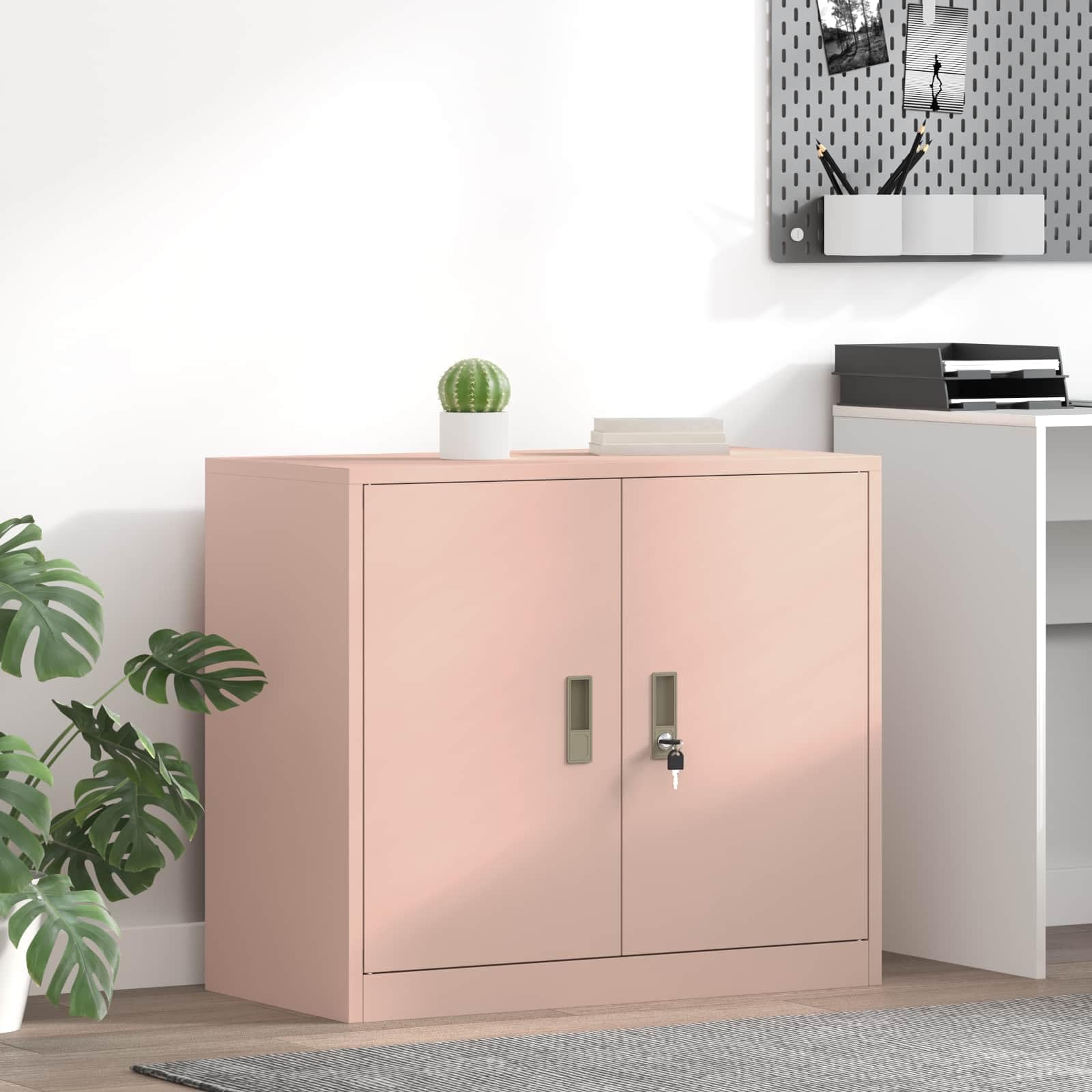 Stahlschrank für Büroorganisation mit abschließbaren Türen und industriellem Design als robuster Aufbewahrungsschrank