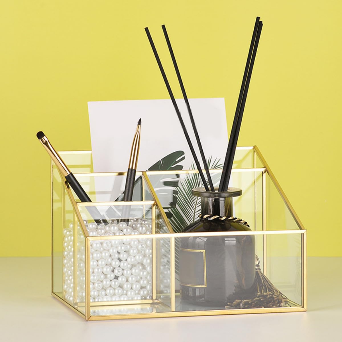 Ipetboom Scatola Portaoggetti per Trucco in Vetro Trasparente Struttura in Metallo Organizzatore Compatto per Cosmetici e Porta Pennelli da Scrivania Contenitore per Rossetti e Accessori