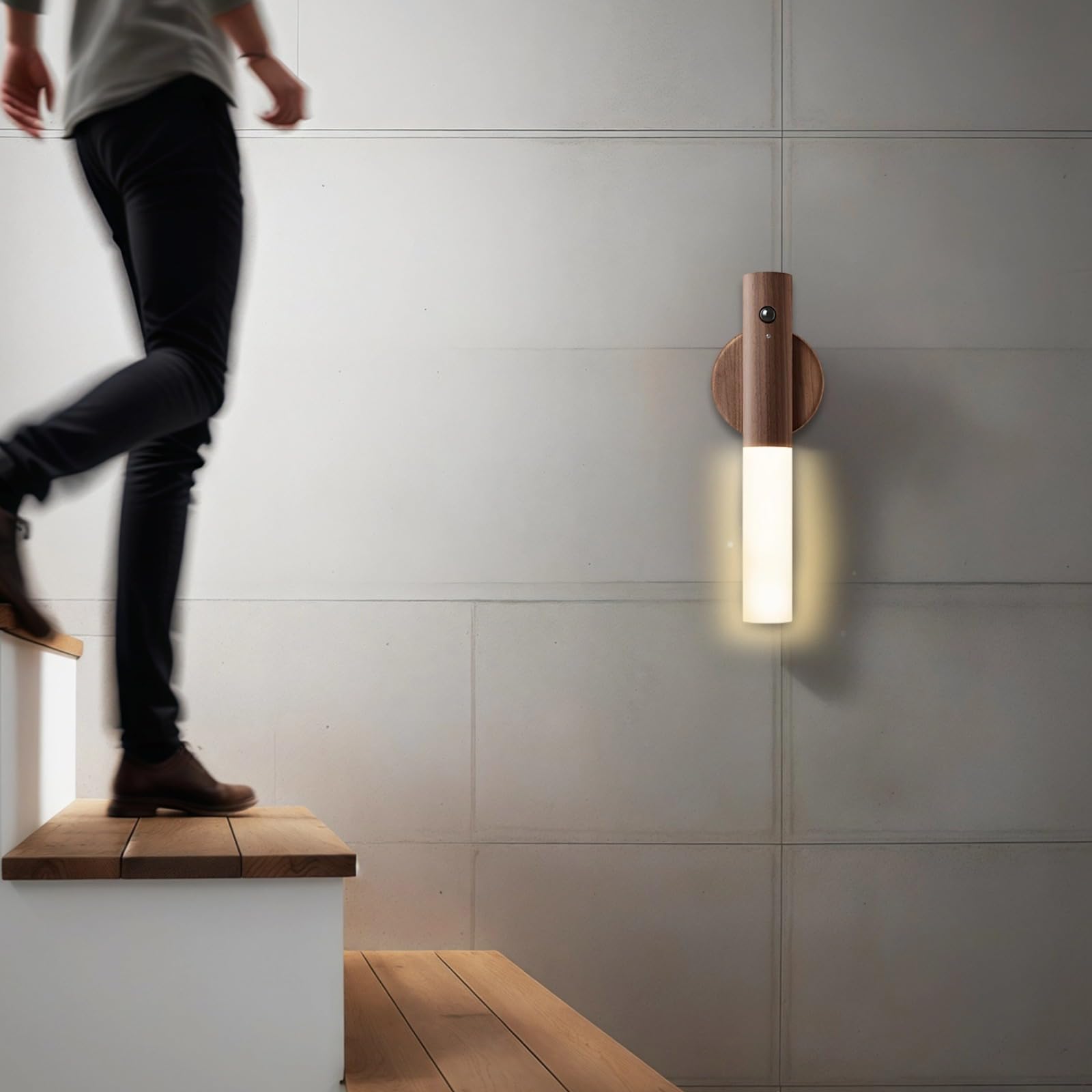 Lámpara de pared LED recargable con sensor de movimiento, blanco cálido, 120°, desmontable con base de madera para escalera