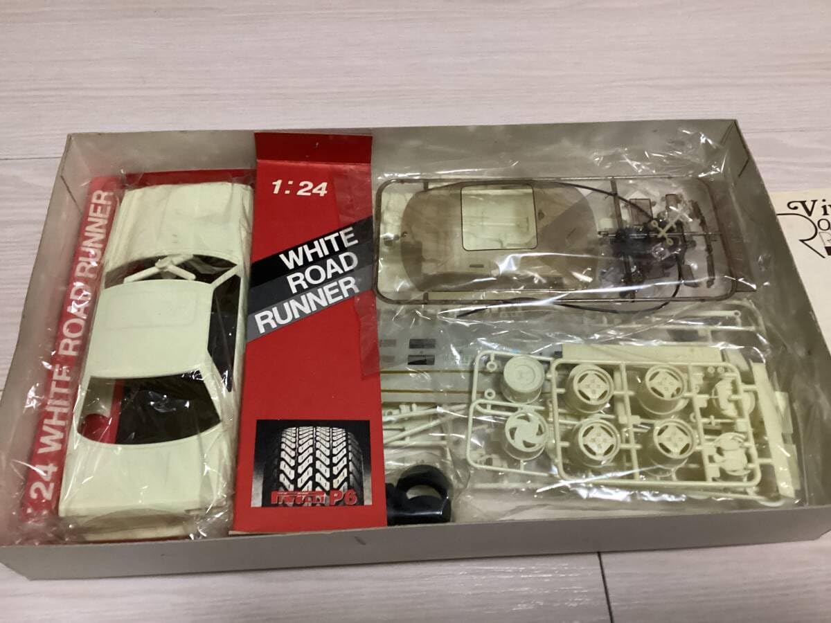 Amazon.co.jp: 絶版/ニチモ 1/24 ホワイトロードランナー