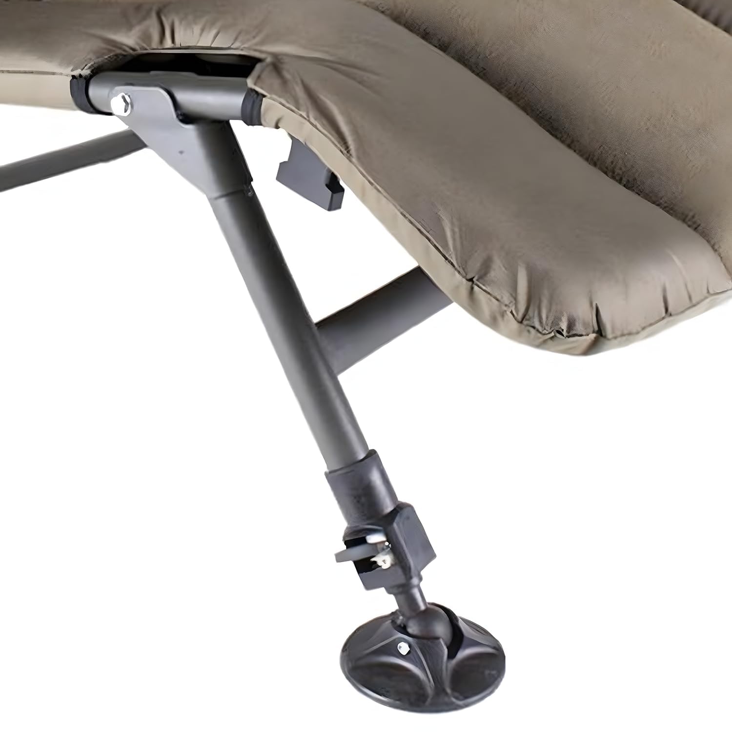 Faith Lounge Chair S - Krzesło karpiowe z polarem - Najwyższy komfort podczas wędkowania - Niska pozycja siedząca - Podłokietniki - Metalowa rama - Regulowane nóżki - 110 kg - 75x64x70cm