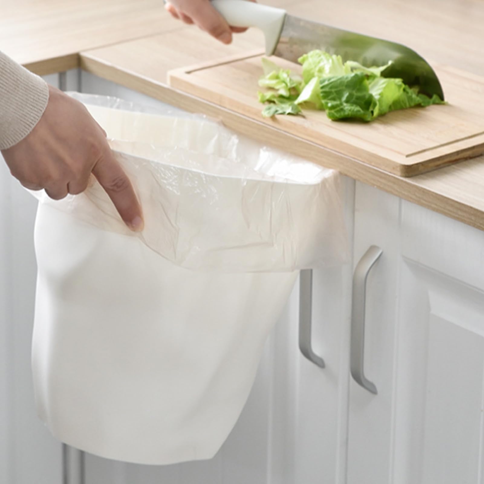 Denash Unico Cestino per Rifiuti in Plastica Accartocciata, Cestino per Rifiuti Moderno Irregolare con Coperchio Aperto per Bagno, Ufficio, Camera da Letto, Design Compatto,