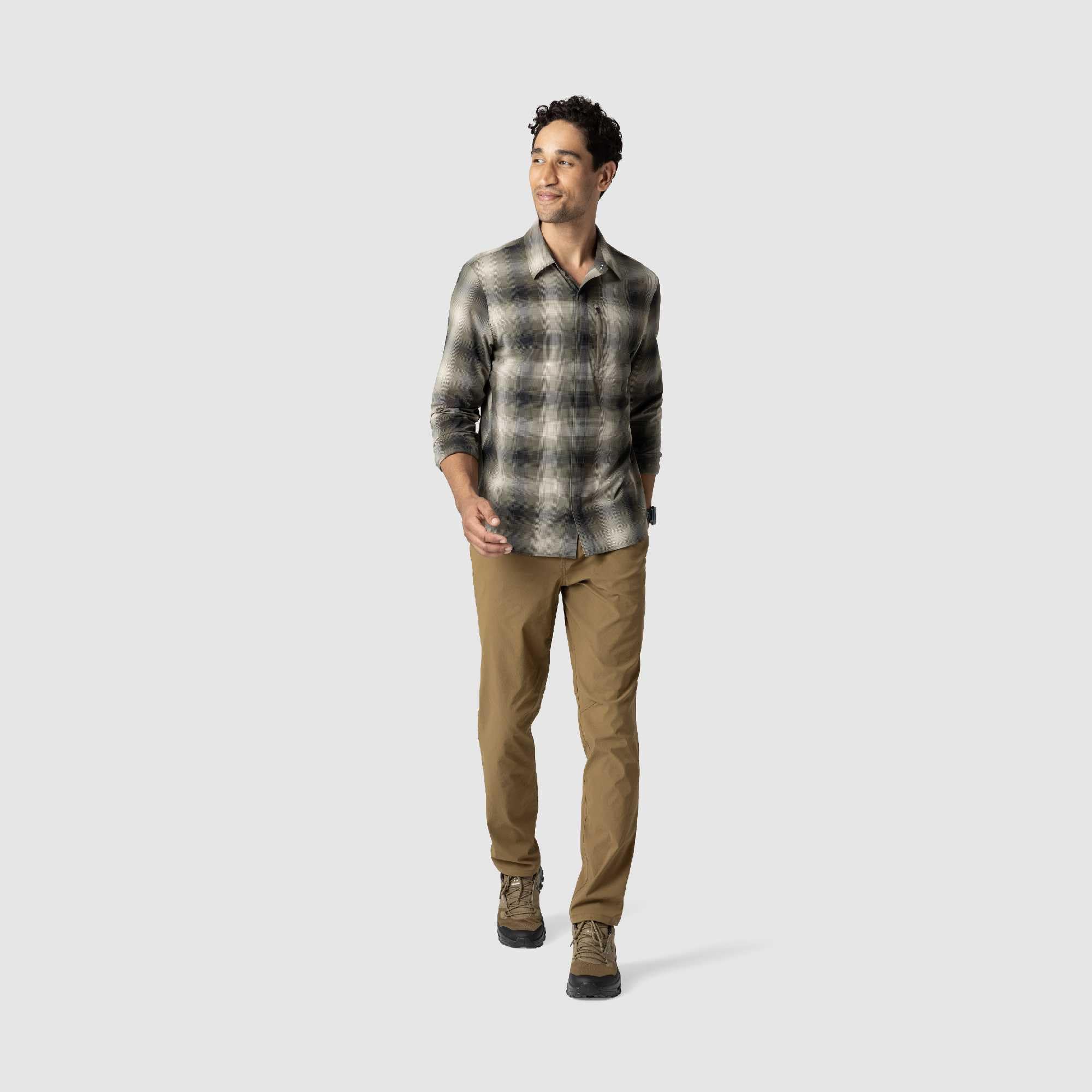 Outdoor Research Astroman - Camisa de sol de manga larga para hombre, ligera, UPF 30+, cierre de presión, transpirable y elástico