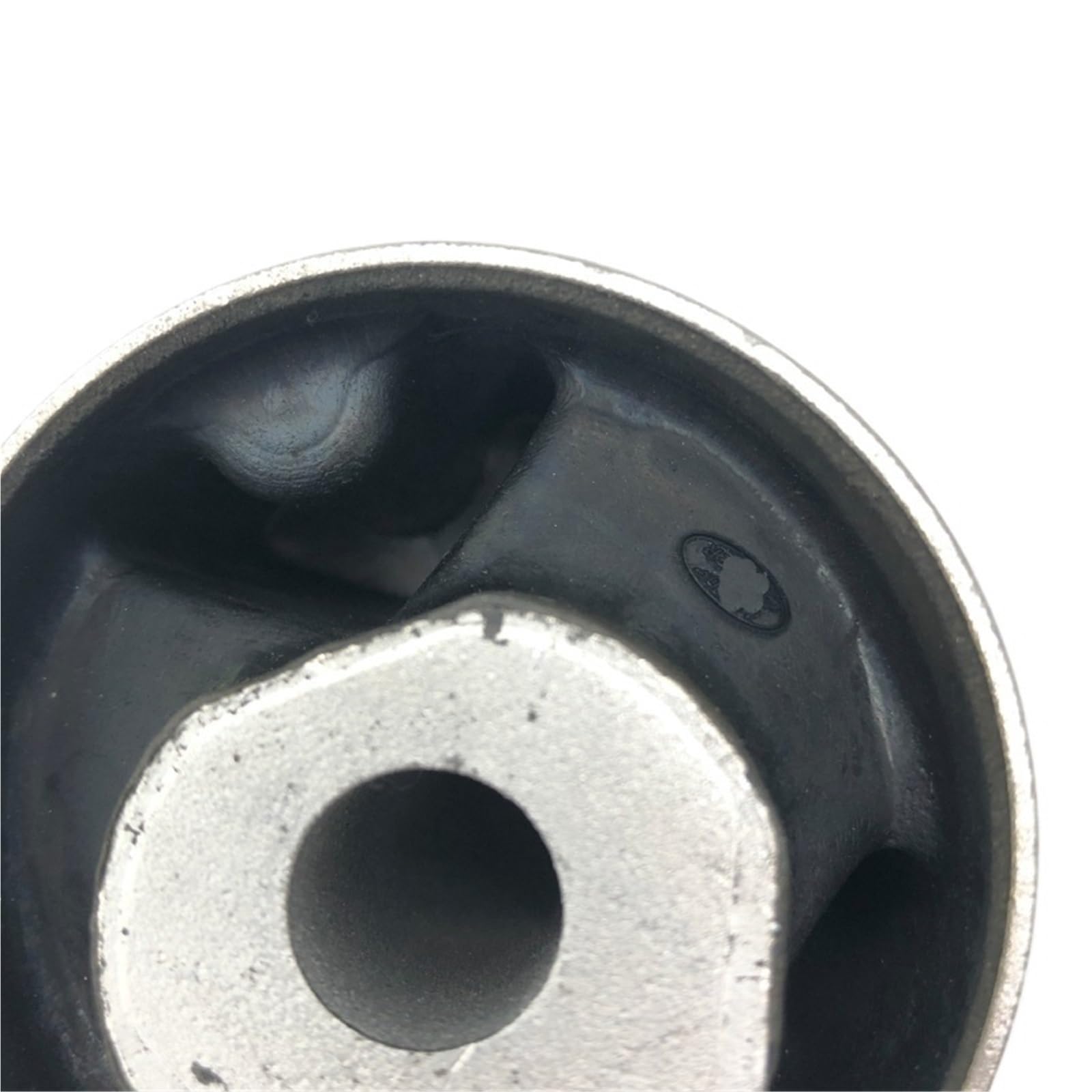 Wahacz samochodowy Wahacz sterujący TULEI DOLNEGO WAHACZA ZAWIESZENIA PRZEDNIEGO DO LAND ROVER RANGE ROVER 2002-2009 2010-2012