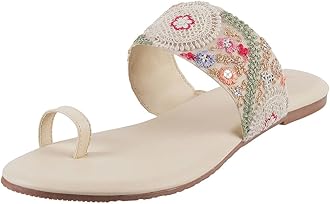 Metro Women's 32-1702 Flat Sandal