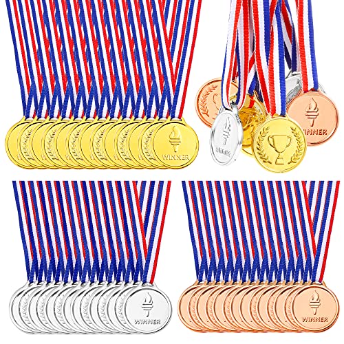 Pllieay Lot de 48 médailles de Gagnant pour Enfants, médailles en Plastique, médailles dorées, argentées et bronzes pour Enfants pour fête et récompenses