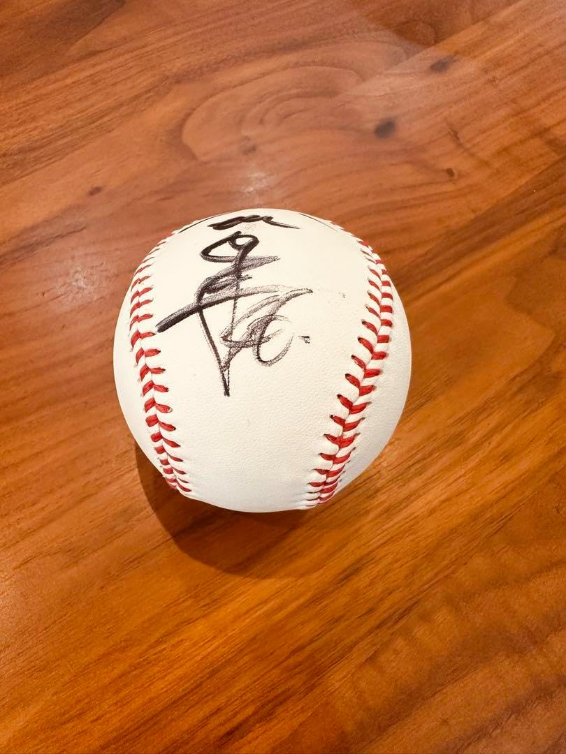 大城卓三 投げ入れ直筆サインボール ジャイアンツ GIANTS Amazon