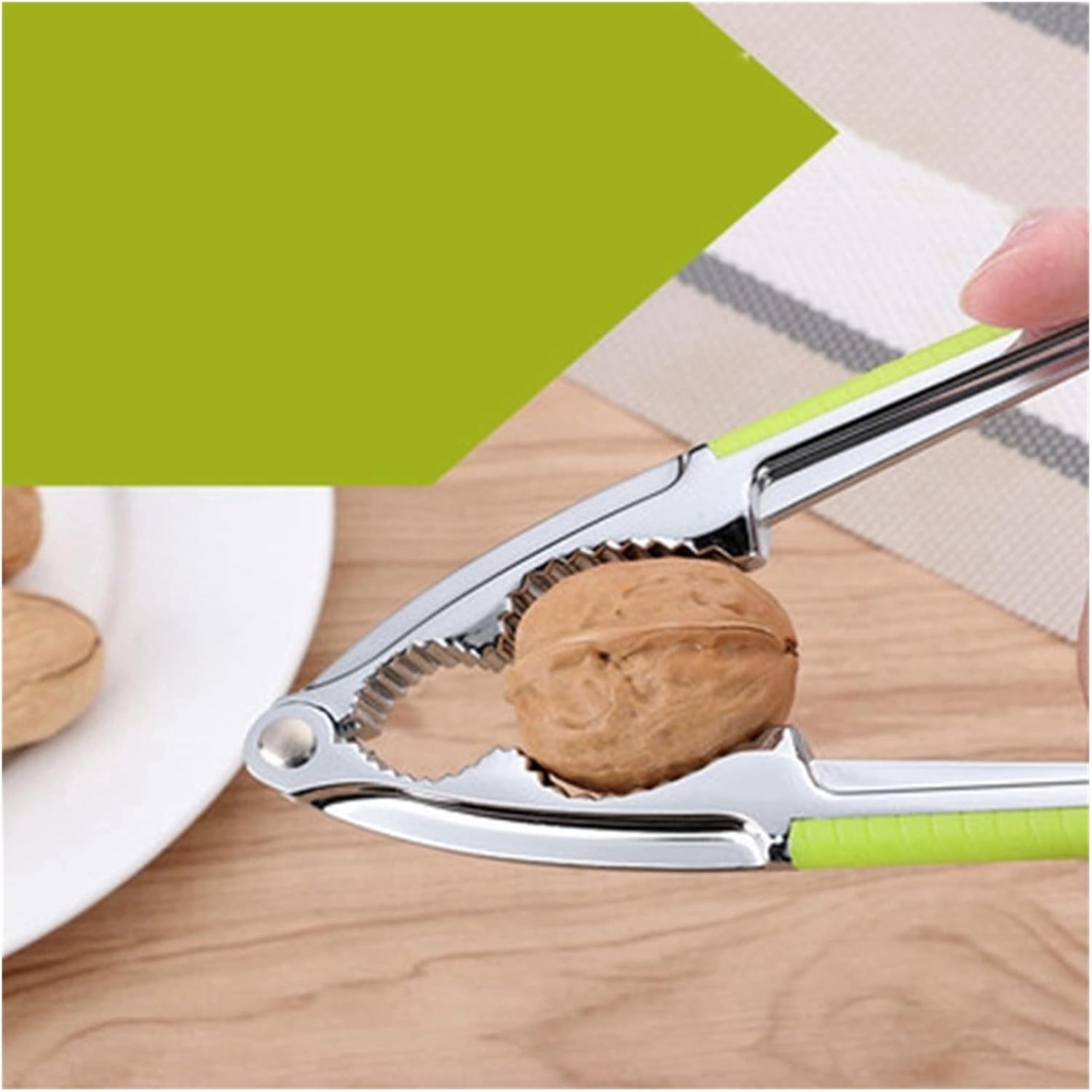 Nut Cracker Zinc Alloy Walnut Clip Peeling Walnut Tool Household Dried Fruit Nut Clamp Chestnut Shell Breaker Stainless Steel