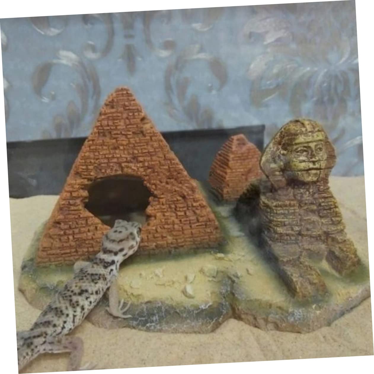 YARNOW 4 Pièces décor sous-Marin Décoration Aquarium Décoration Paysage Aquarium décorations d'aquarium Poisson cachette de crevettes d'aquarium Ornement en Forme de Pyramide résine
