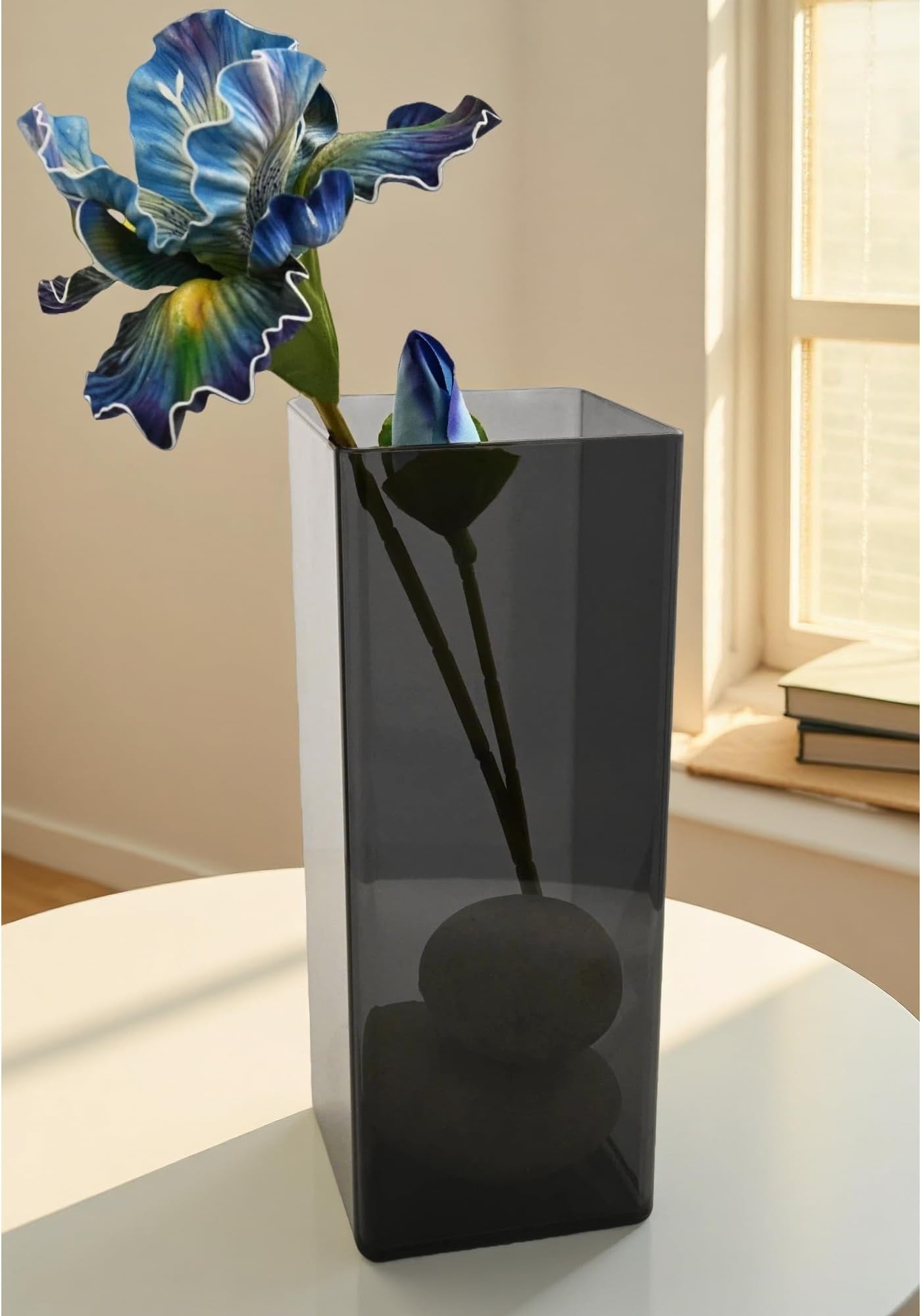 – Modern Simplicity, Shatterproof Flower Vase, High-strength Plastic Vases for Daily Care of Flowers, Home Decoration, Perfect for Home with Energetic Children or Pets - 1 vase, 25cm tall, grey