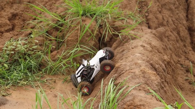 Amazon.co.jp: WLtoys XK 12429 1:12 RC Car Crawler 40km/h 2.4 Amazon.co.jp: WLtoys XK 12429 1:12 RC Car Crawler 40km/h 2.4
