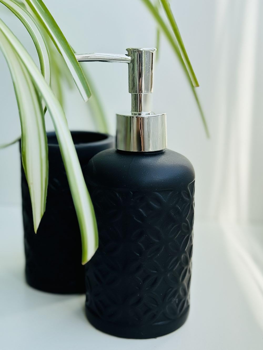 DAMDAM GO | Set de Baño, Accesorio de Baño Cerámica, Porta Cepillo y Dispensador de Jabón (Negro)