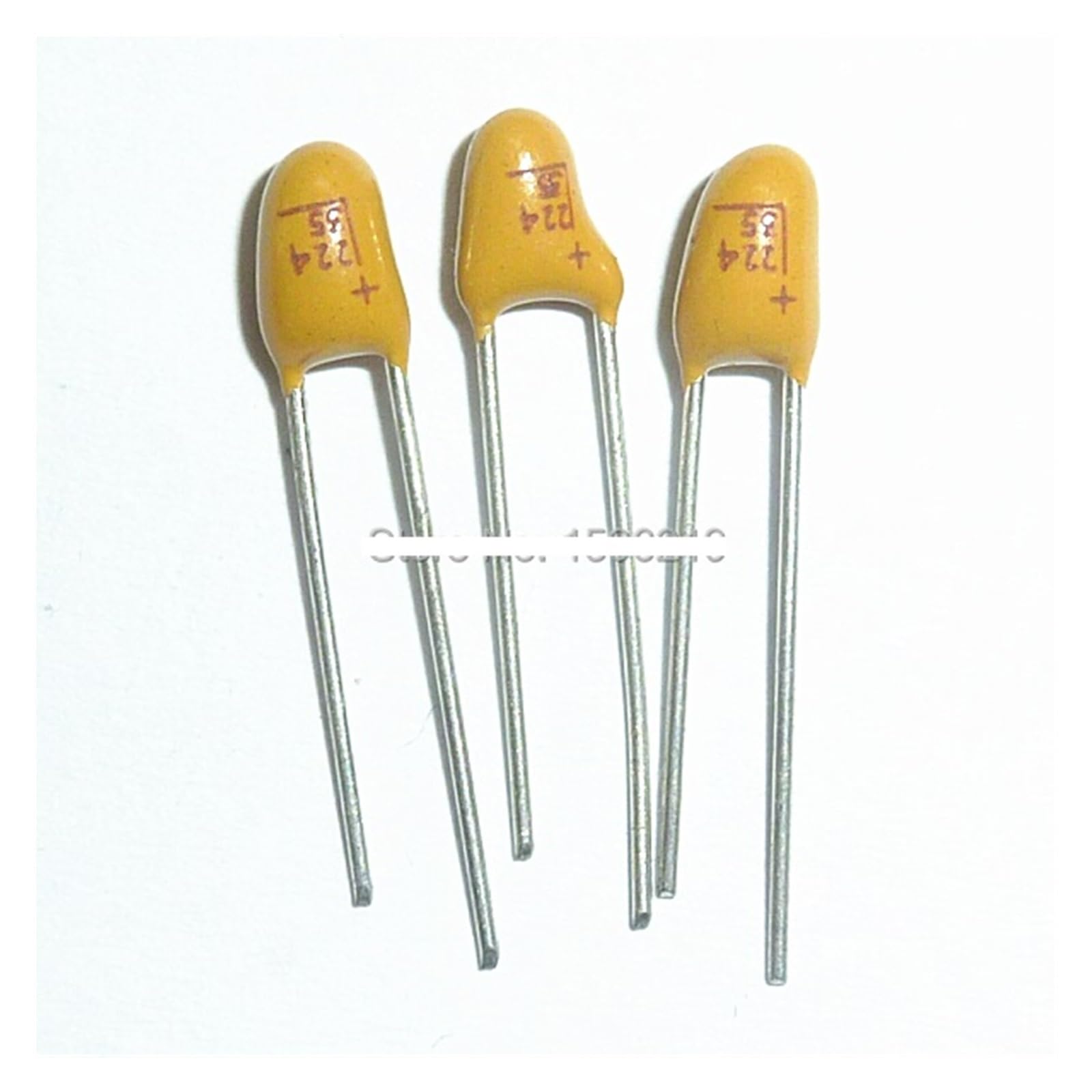 Condensateur tantale 0.22uF 35V à haute stabilité thermique pour carte PCB 50pcs