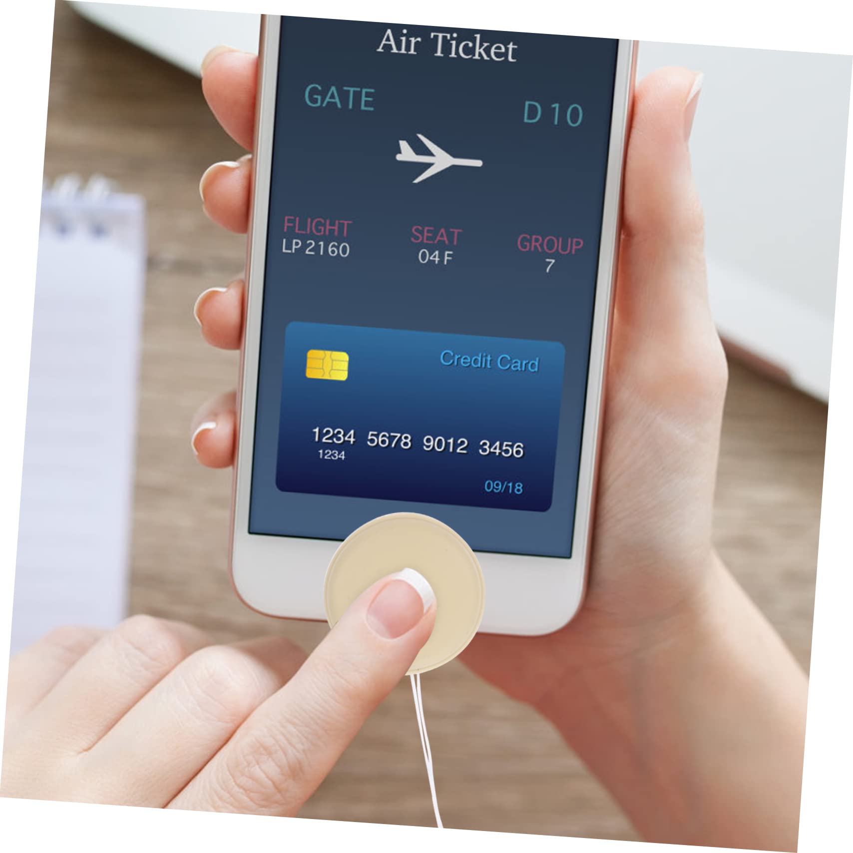 Ipetboom 2pcs Microfiber Lens and Screen Cleaning Cloths Portable Phone and Glasses for Smudges and Fingerprints Compact Design for Easy Carrying Random Styles