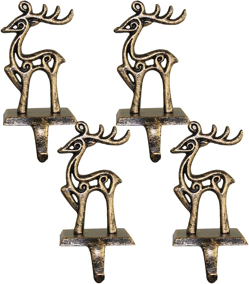 De Kaarsen Van De Open Haard En Van Het Rendier Voor Kerstmis Stock