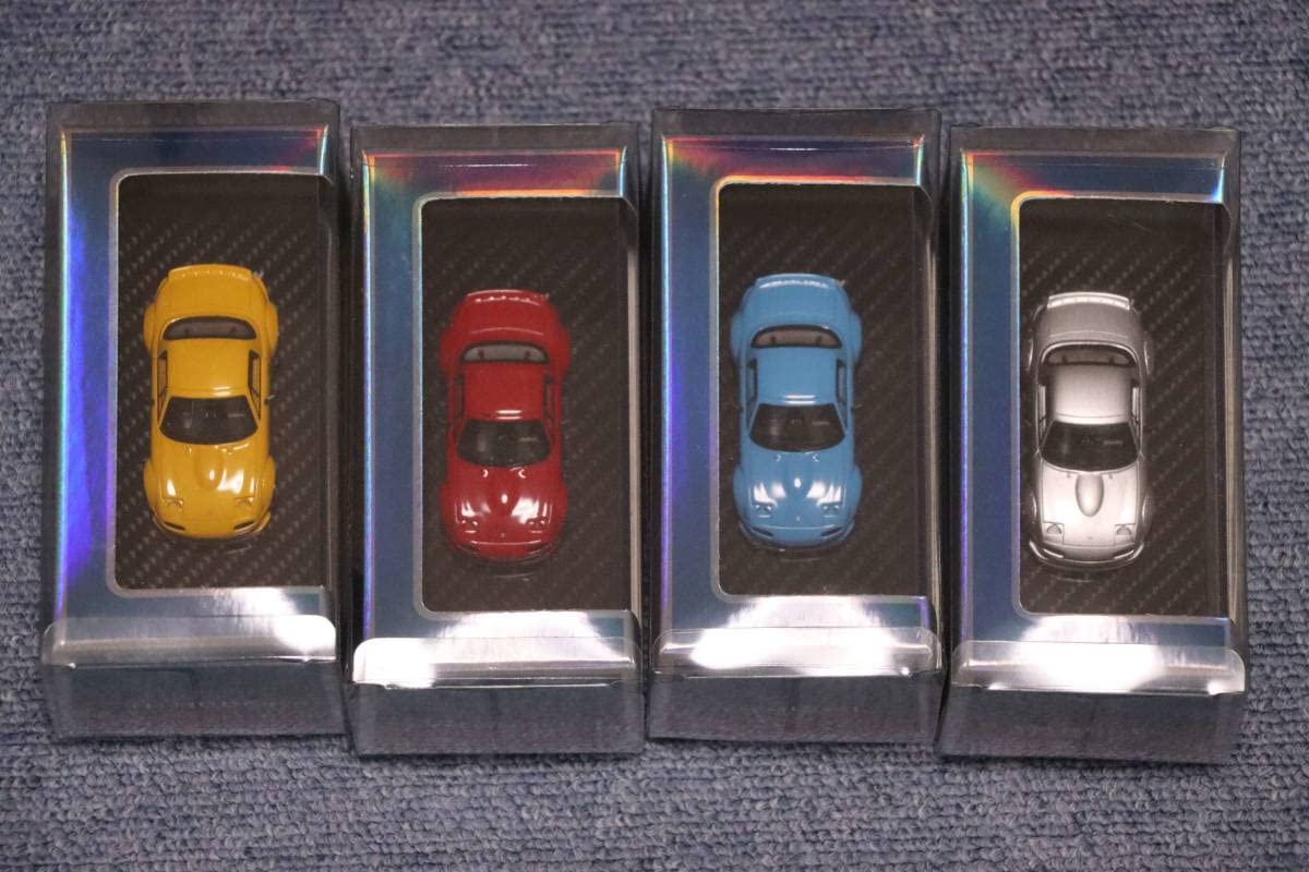 Amazon.co.jp: Roadster NA Miata Rocket Bunny YM Model 1/64 Limited