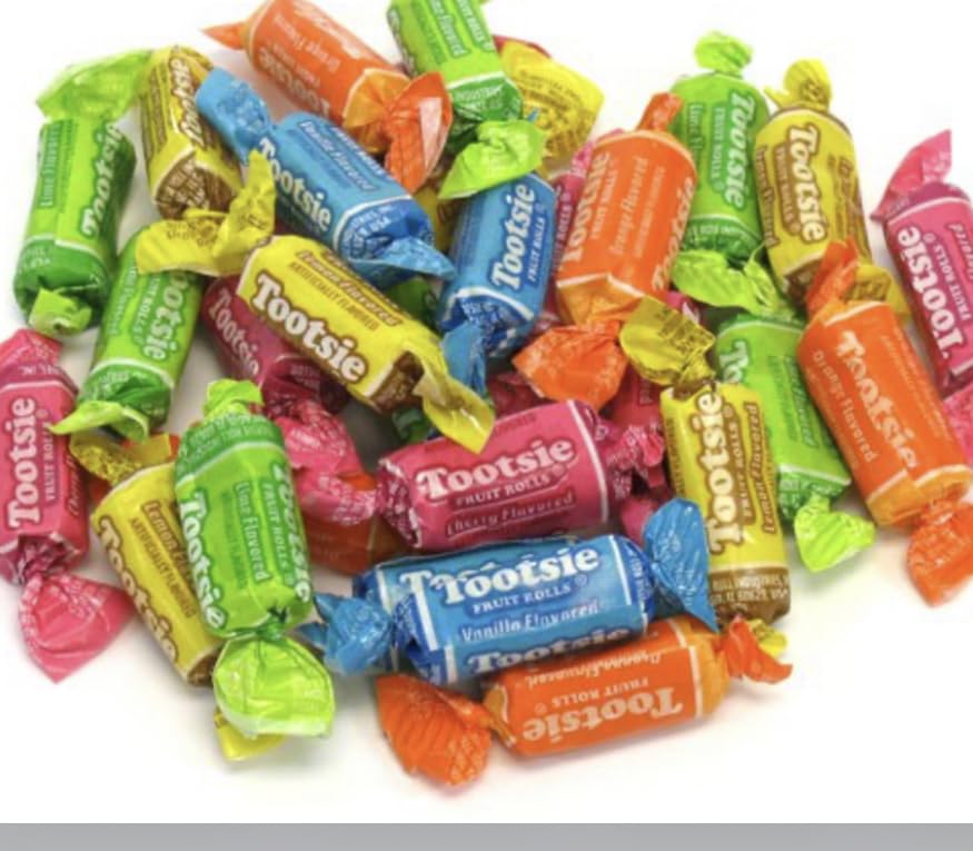Tootsie Rolls - Caramelos de Halloween a granel de 3 libras  Fruit Chews Midgees paquete variado de sabor lima, cereza, chocolate, limón, vainilla,