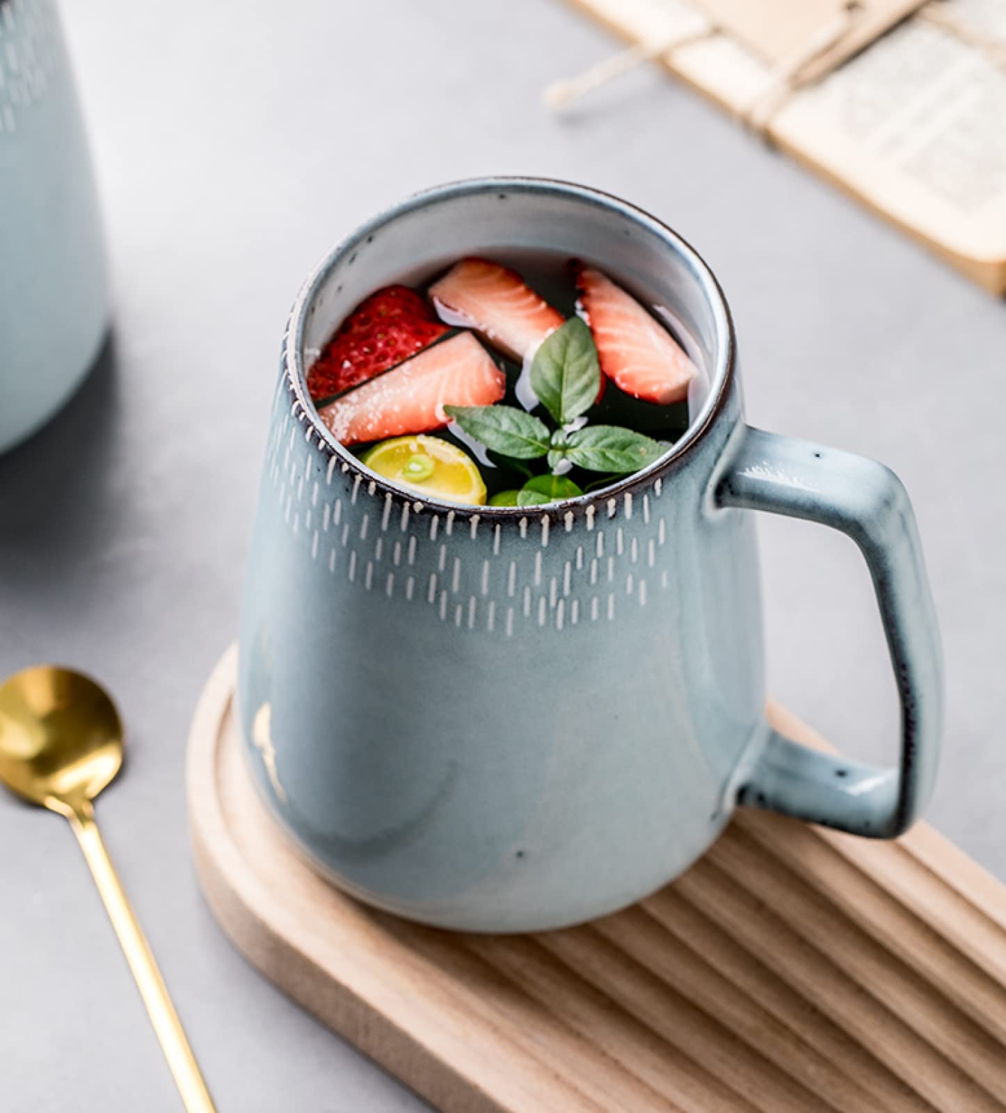 Tazza da caffè in ceramica Cielo stellato blu con coperchio a cucchiaio Tazza da tè Tazza da caffè in ceramica fatta a mano Tazza regalo per ufficio e casa
