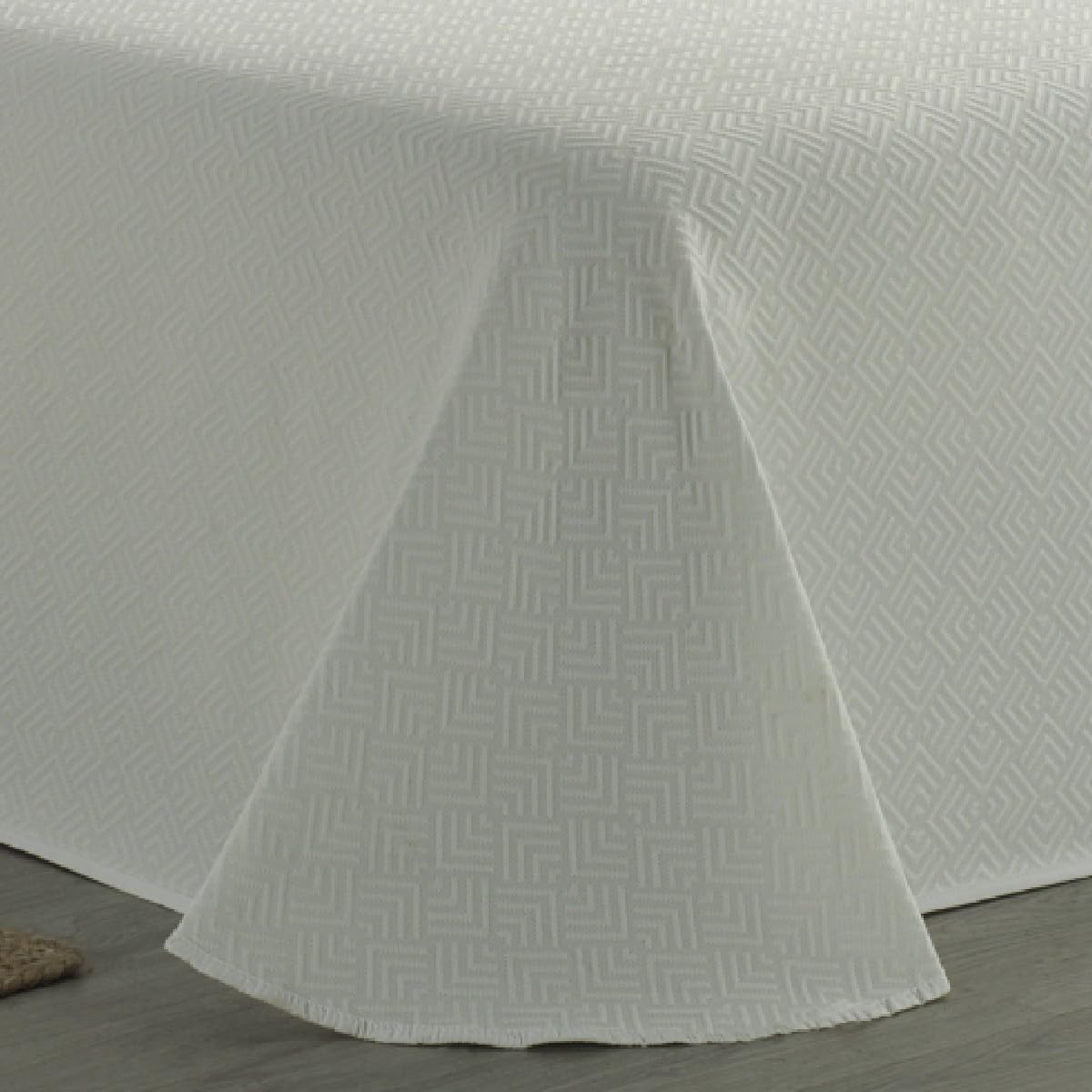 DHESTIA HOME Colcha Piqué Cubic Blanca Calidad Hotel Tejido Polialgodón Color Blanco Talla 190x270 cm