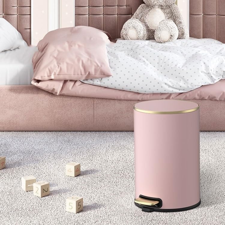 Poubelle à pédale TUSUOD 9L, idéale sous le bureau de chambre ou salon