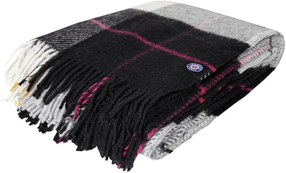 ICEWEAR Ylur 100% Wool Plaid Knit Design Outdoor Throw Blanket Black and White