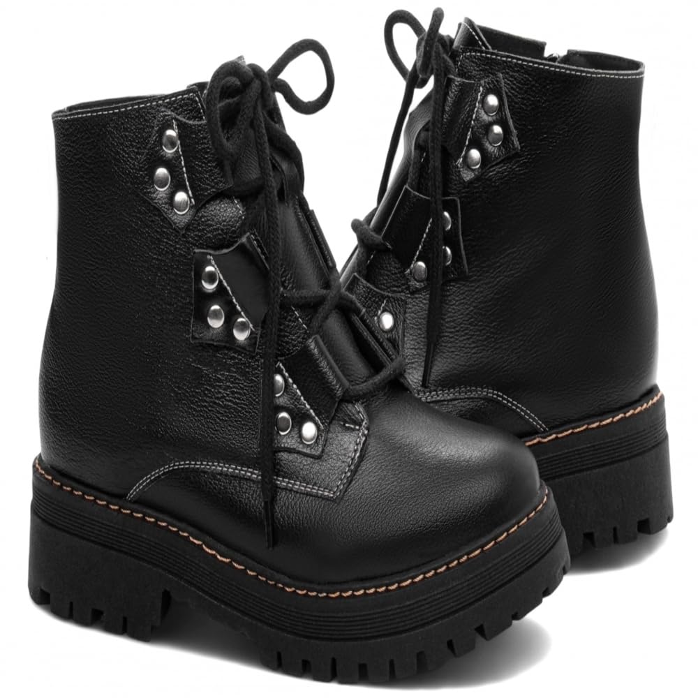 Bota Coturno Sola Tratorada em Couro em promoção! Veja a oferta e mais achadinhos de Botas 6 Hoje é o melhor dia para comprar Bota Coturno Sola Tratorada em Couro com aquele preço maroto! Promoção! Aproveite a oferta! 6