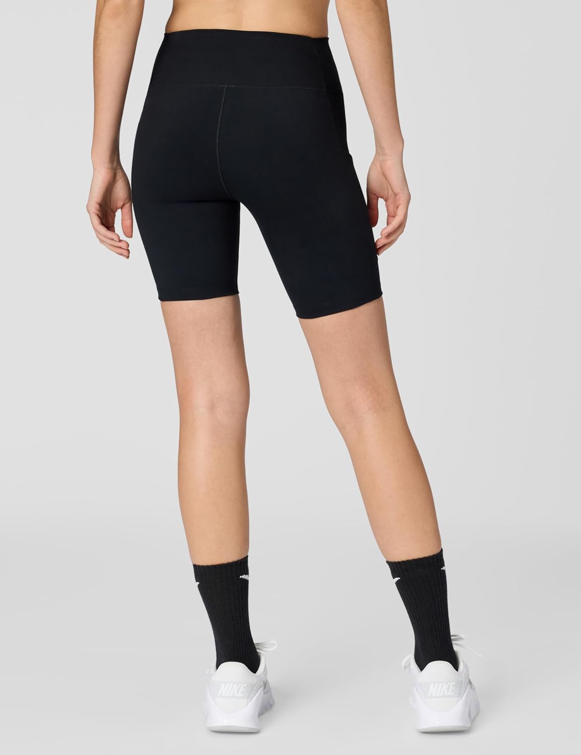 Nike Women's One High-Waisted 8" Bike Shorts With Pockets