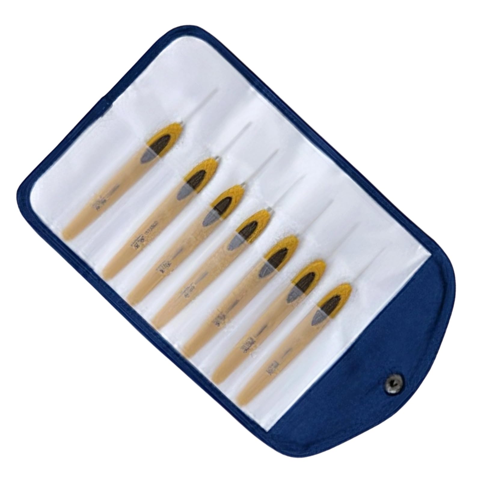 Multiple Sizes Crochet Needles Set, Detailed Lace Work, Comfortable Grip Design and Travel Pouch for Craft Lovers and Ergonomic Design