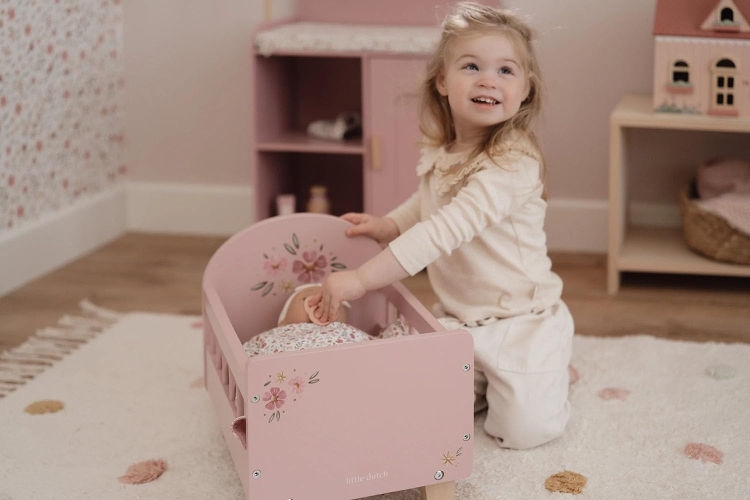 Little Dutch Cama para muñecas Cama para muñecas bebé Muñecas Madera rosa con flor - rosa