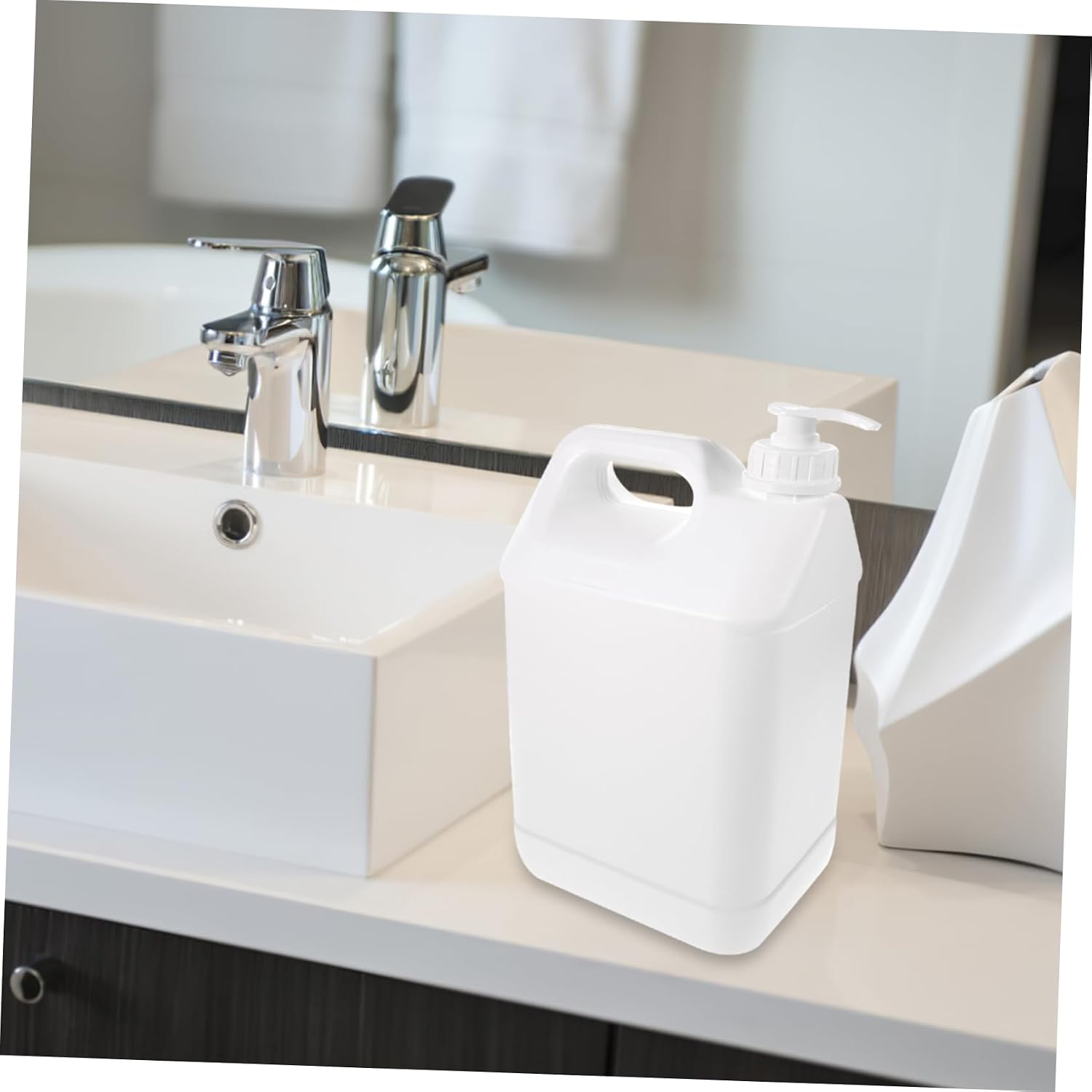 5000ml Refillable Pump Dispenser Container Hdpe White with Long Tube
