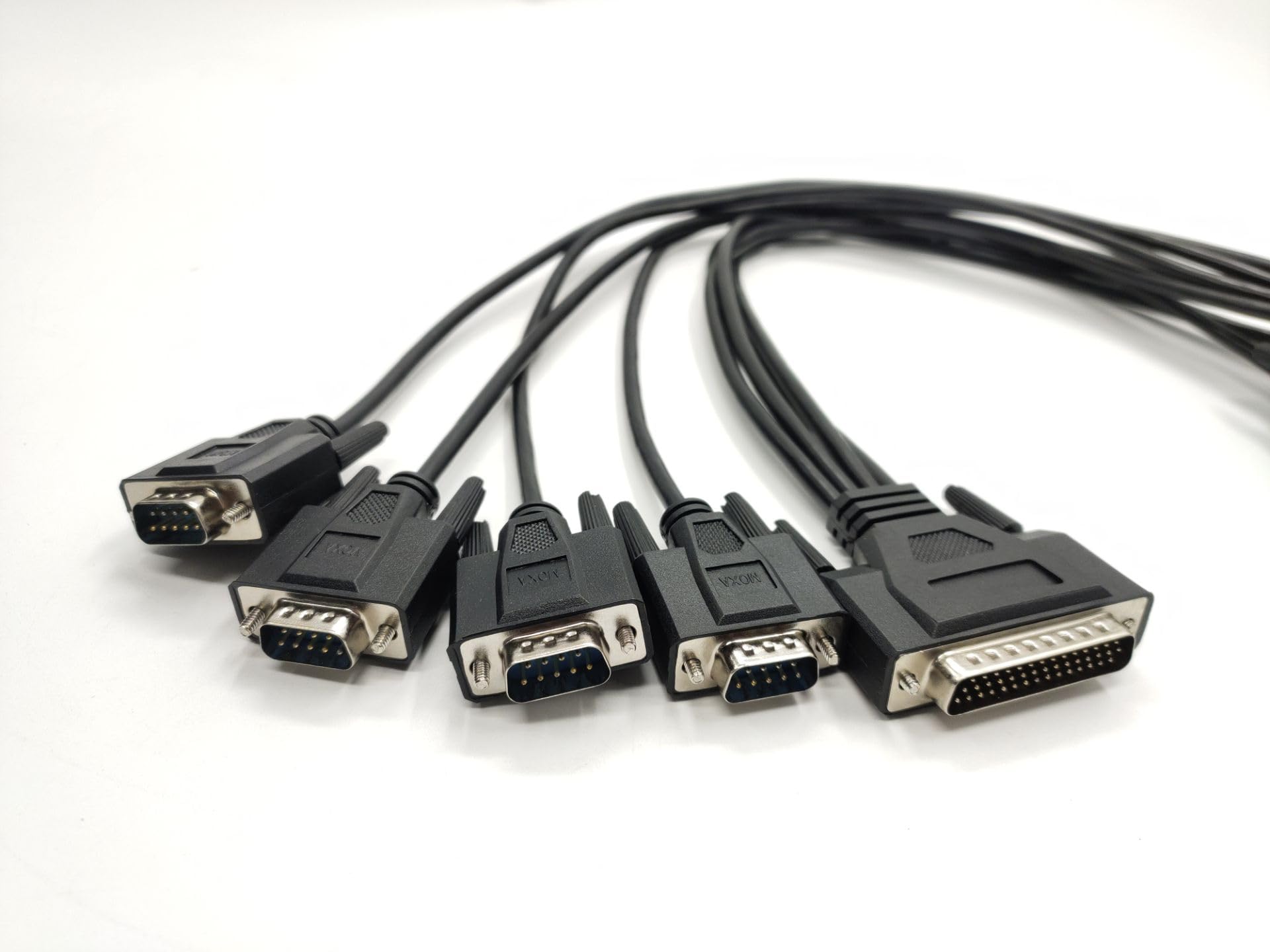 Elecbee DB44 mâle vers 4 X DB9 câble port COM mâle 0,5 m