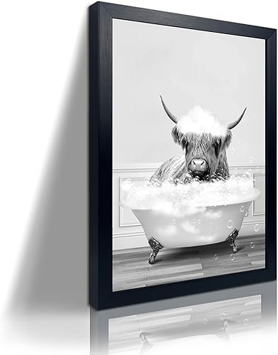Divertido arte de pared enmarcado de vaca Highland en bañera, lienzo blanco y negro de vaca en el baño, imagen de baño de granja, decoración de