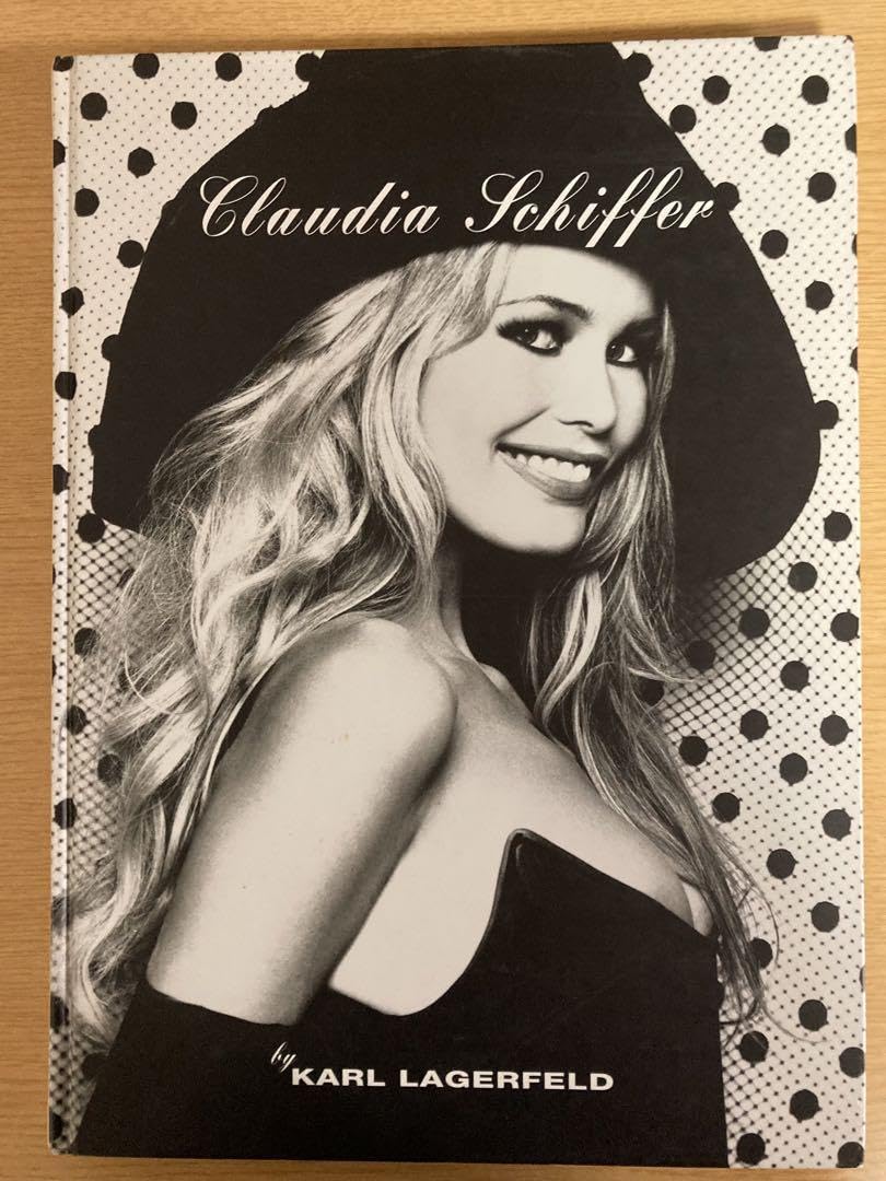 写真集　クラウディア•シーファー　CLAUDIA CHIFFER Amazon.co.jp: クラウディアシファー写真集 : ドラッグストア