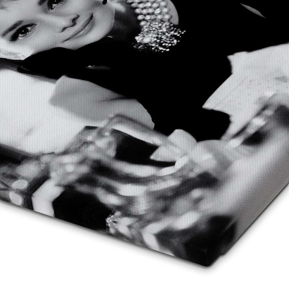 Posterlounge Audrey Hepburn in Colazione da Tiffany Stampa su tela | 40 x 60 cm di Celebrity Collection Nero e Bianco Quadri Decorazione per pareti