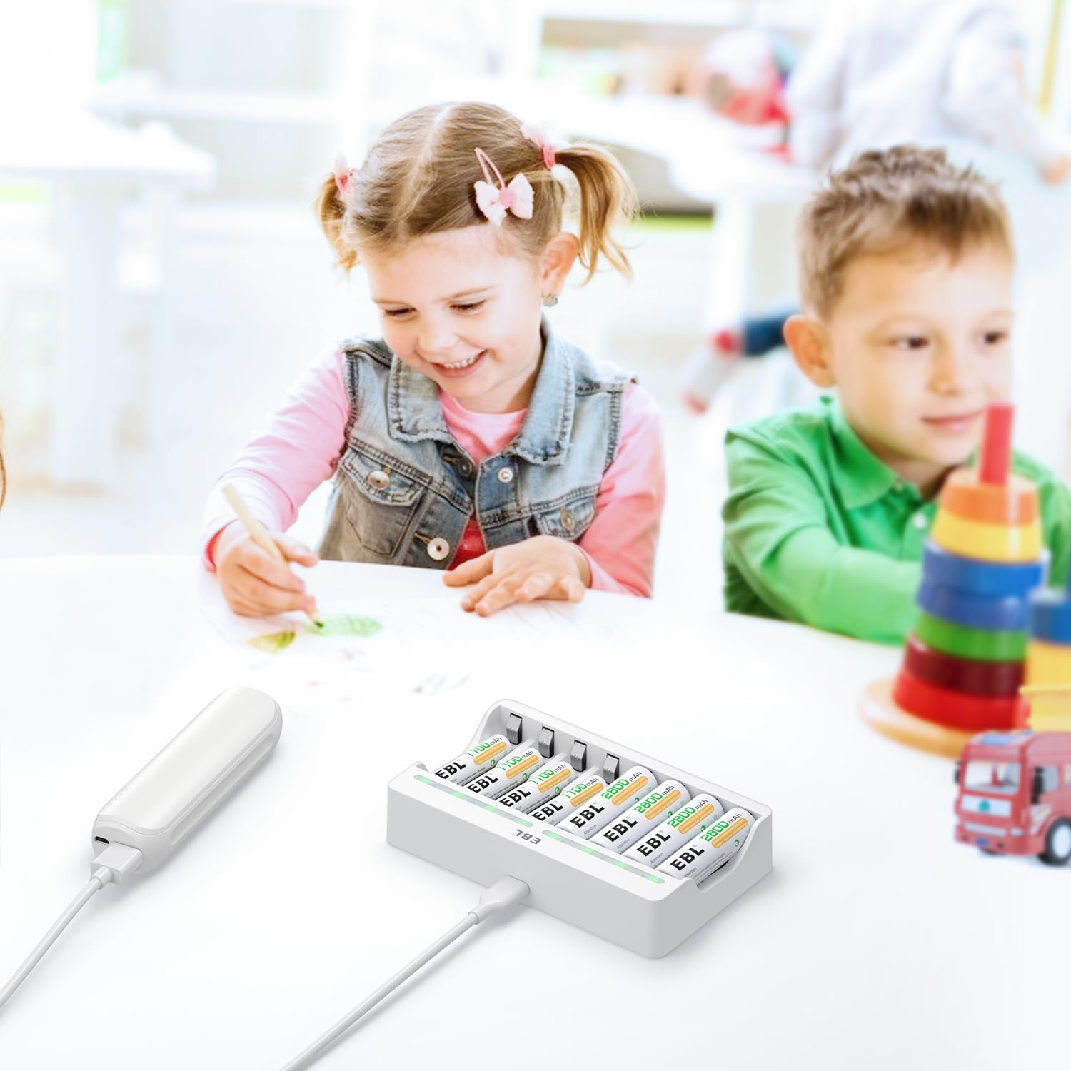 EBL 9010 Cargador de 8 Ranuras Individuales, Cargador de Pilas AA AAA NiMH Carga Rápido con Puerto USB