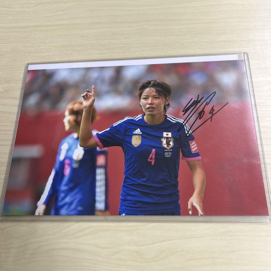 Amazon.co.jp: なでしこジャパン 日本代表女子サッカー主将 熊谷 紗希 